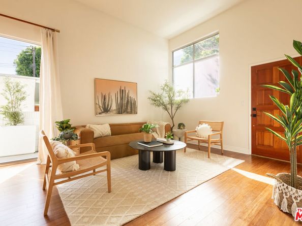 1304 Berkeley Street 3, Santa Monica CA 90404