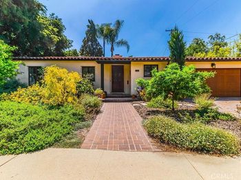 460 University Circle