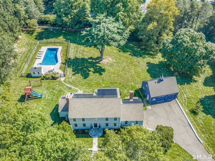 23 Jonathan Road, New Canaan CT 06840