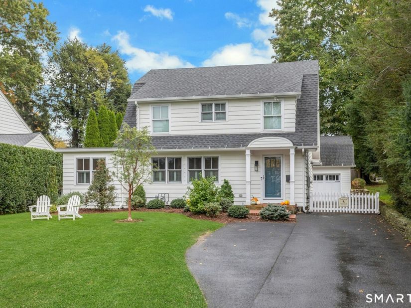 121 Old Post Road, Fairfield CT 06824