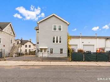 383 Harral Avenue