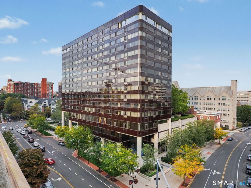127 Greyrock Place 1208, Stamford CT 06901