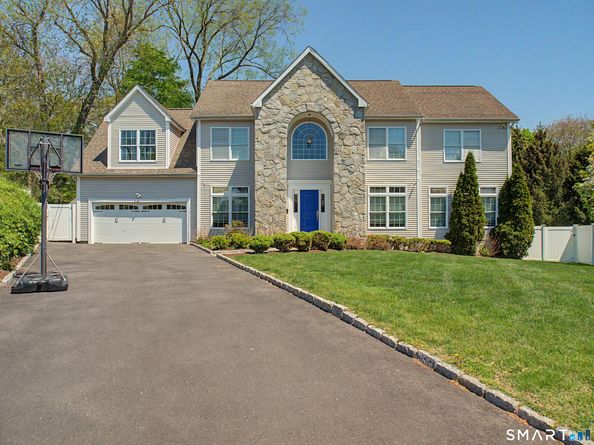 33 stonewall Drive, Stamford CT 06905