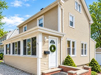 707 Hope Street