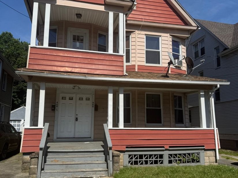 464-466 Wilmot Avenue, Bridgeport CT 06607