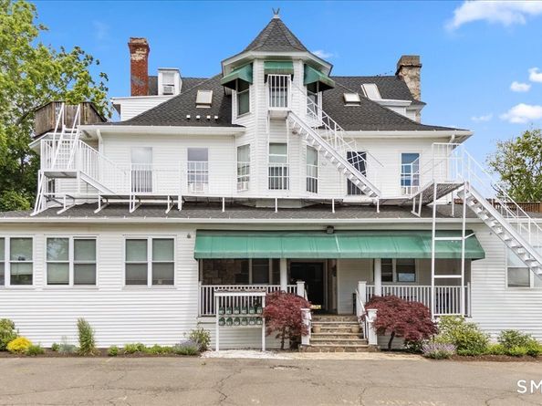 5 Hundley Court 2C, Stamford CT 06902