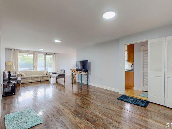 1 Strawberry Hill Court 1H, Stamford CT 06902