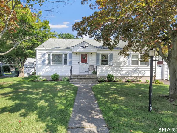 172 Crestview Drive, Bridgeport CT 06606