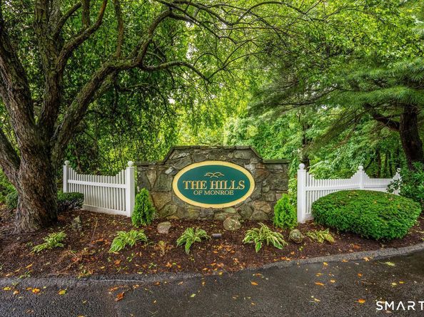 215 Windgate Circle E, Monroe CT 06468