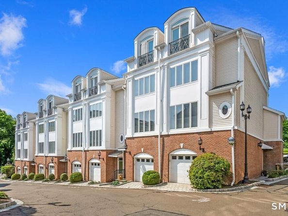 442 Main Avenue 8, Norwalk CT 06851