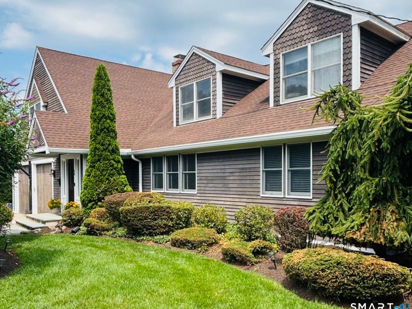 76 Winton Place, Stratford CT 06614