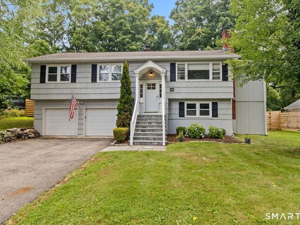 10 Grumman Avenue, Norwalk CT 06851