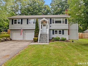 10 Grumman Avenue