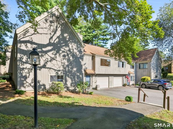 488 Commanche Lane A, Stratford CT 06614