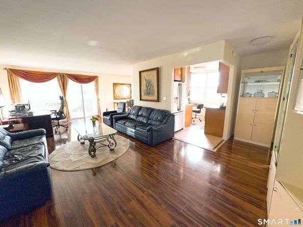 50 Glenbrook Road 9C, Stamford CT 06902