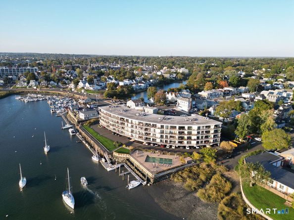 100 Seaview Avenue 2J, Norwalk CT 06855