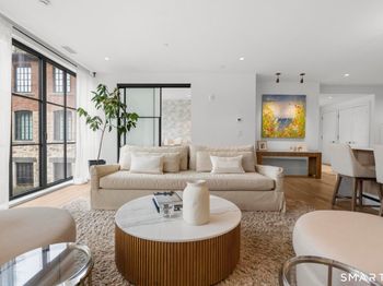 41 Richmondville Avenue