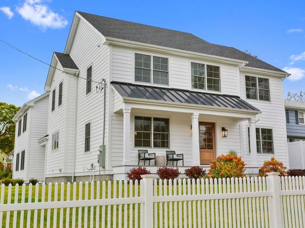 15 Barton Road, Fairfield CT 06824