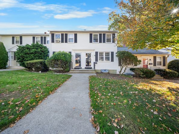 274 Sylvan Knoll Road, Stamford CT 06902