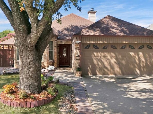 320  Fairhavens Drive , Grand Prairie Texas 75050