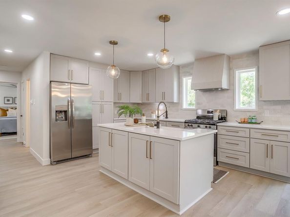 3040  Tex Boulevard , Fort Worth Texas 76116