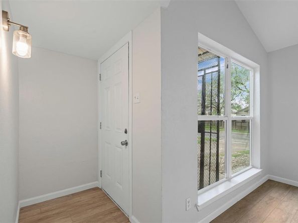 3722  Pinebrook Drive , Dallas Texas 75241