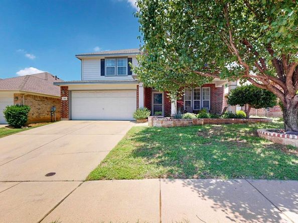848  Ridge Point Drive , Grand Prairie Texas 75052