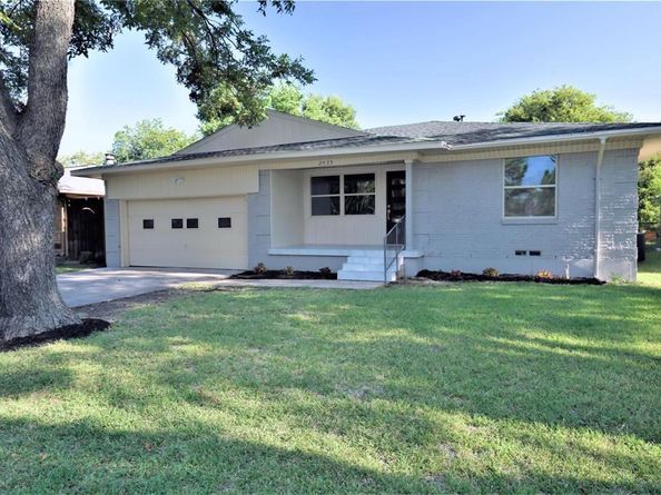 2435  Hillsboro Avenue , Dallas Texas 75228