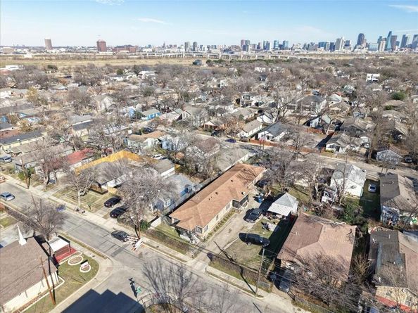 3418  Chihuahua Avenue , Dallas Texas 75212