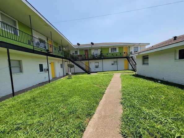 6706  Ralston Street  14, Houston Texas 77016