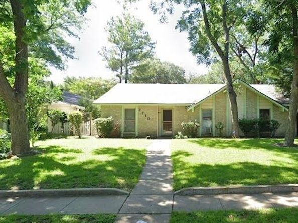 2710  Ashglen Drive , Garland Texas 75043