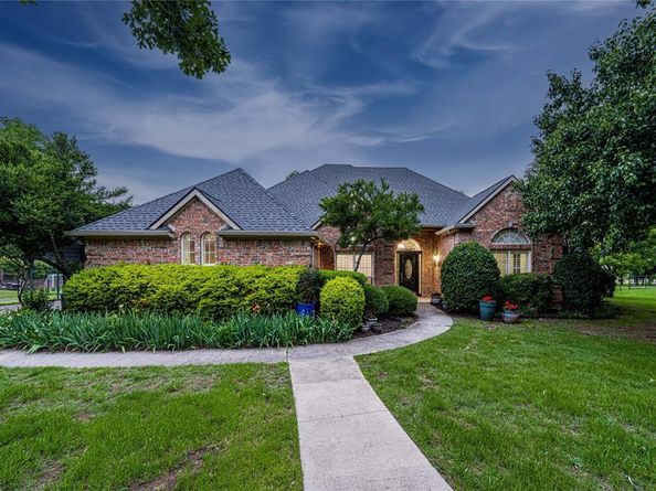 3943  Peregrine Point , Celina Texas 75009
