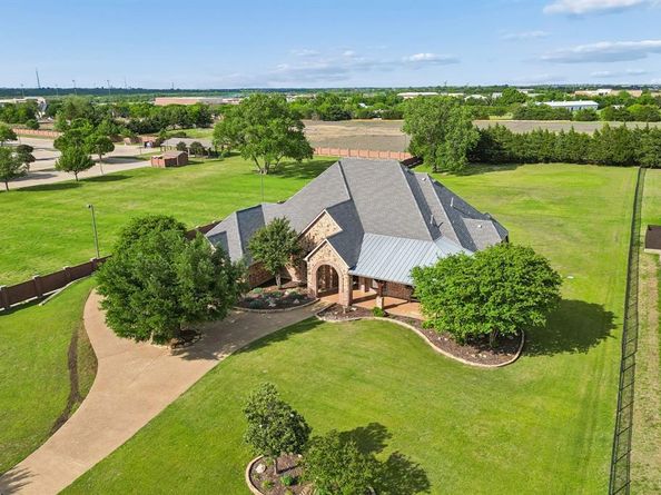 271  Dennis Bailey Lane , Heath Texas 75032