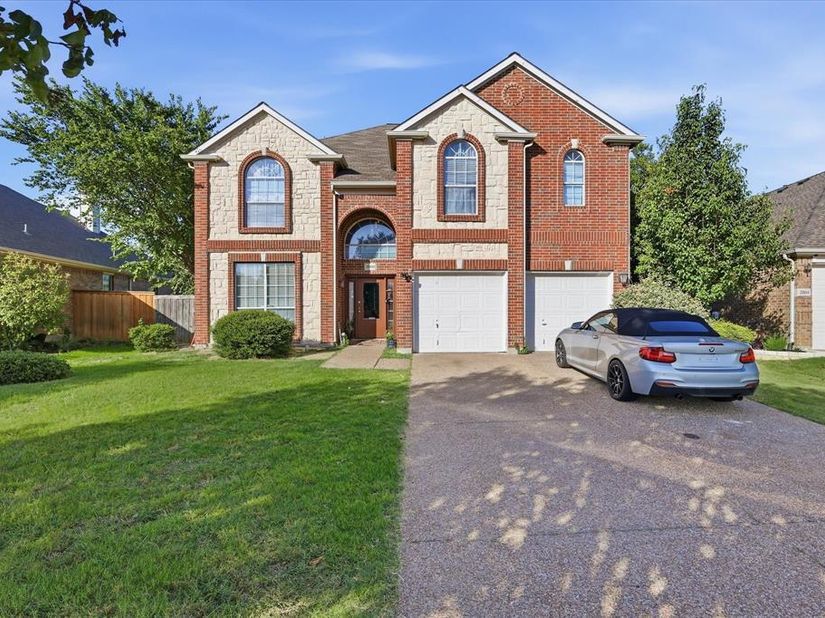 2808 N Camino Lagos  , Grand Prairie Texas 75054
