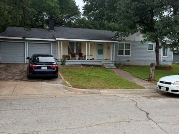 2841  Haynie Street , Fort Worth Texas 76112