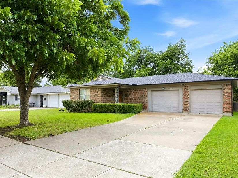 3712  Stadium Drive , Fort Worth Texas 76109