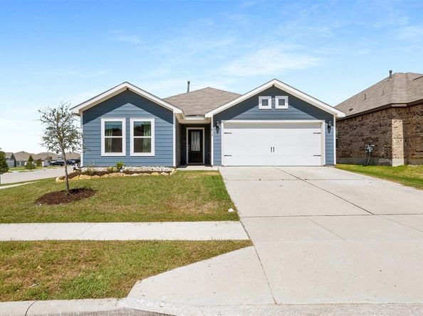932  American Flyer Boulevard , Fort Worth Texas 76108
