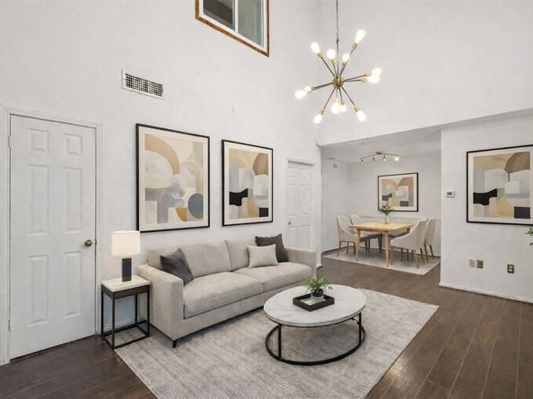 9600  Royal Lane  201, Dallas Texas 75243