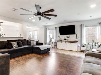 2612  Diver Court 