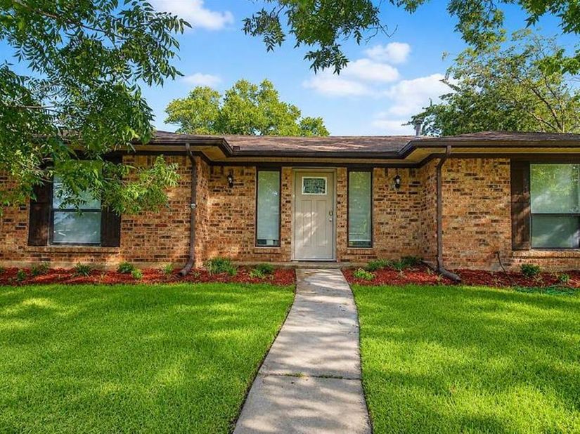 5209  Sarasota Drive , Garland Texas 75043