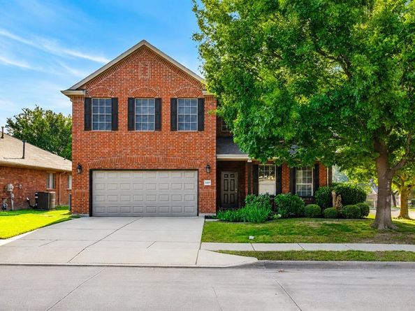 1229  Hickory Bend Lane , Fort Worth Texas 76108