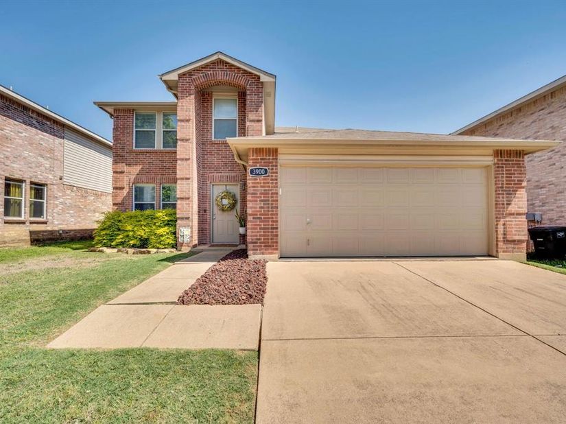 3900  Country Lane , Fort Worth Texas 76123