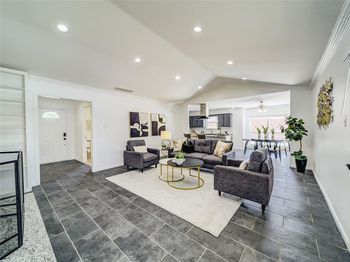 6004  White Rose Trail 