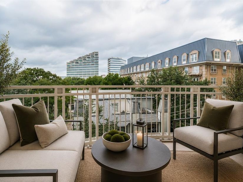 3225  Turtle Creek Boulevard  530, Dallas Texas 75219