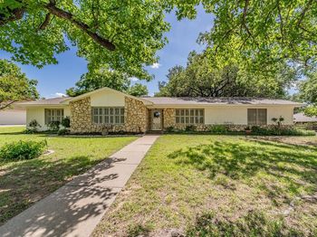 1806  Hilltop Lane 