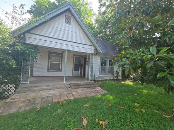 2610  Brandon Street , Dallas Texas 75211