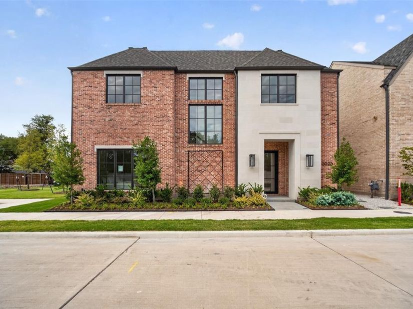 5525  Forsan Way , Dallas Texas 75230