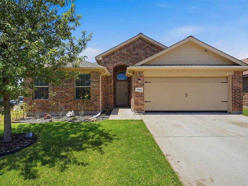 1124  Autumnwood Drive , Azle Texas 76020