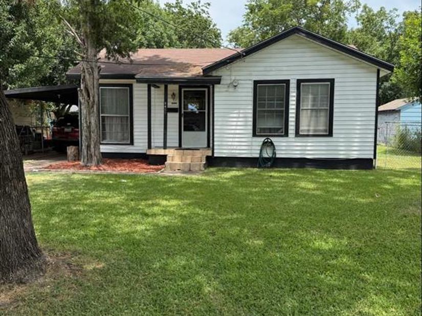 8411  Birch Avenue , Dallas Texas 75217