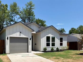 2731  Moffatt Avenue 
